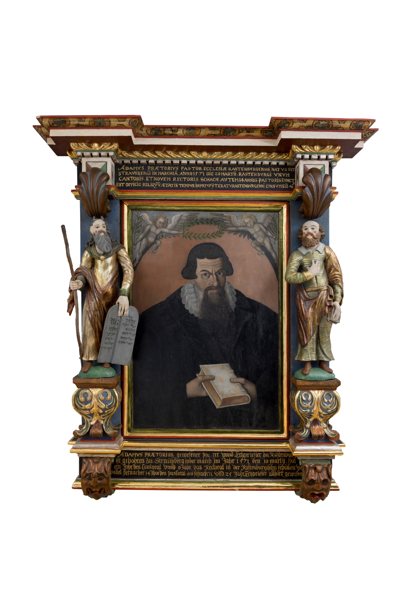 W grubej drewnianej ramie, flankowanej przez pełnopostaciowe rzeźby znajduje się wizerunek pastora w czarnym stroju z białą kryzą z długą brodą, w ręku trzyma książkę. Na górze i na dole ramy umieszczone są złote inskrypcje